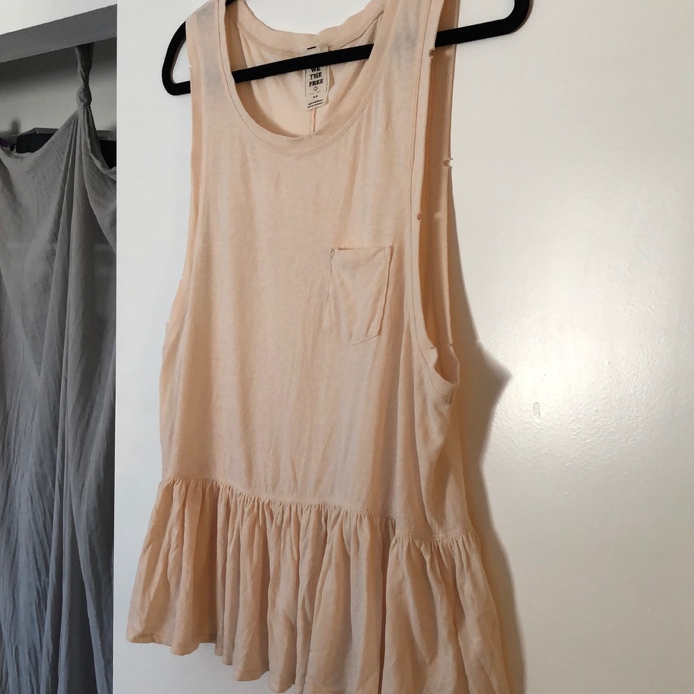 Free People light pink tank top